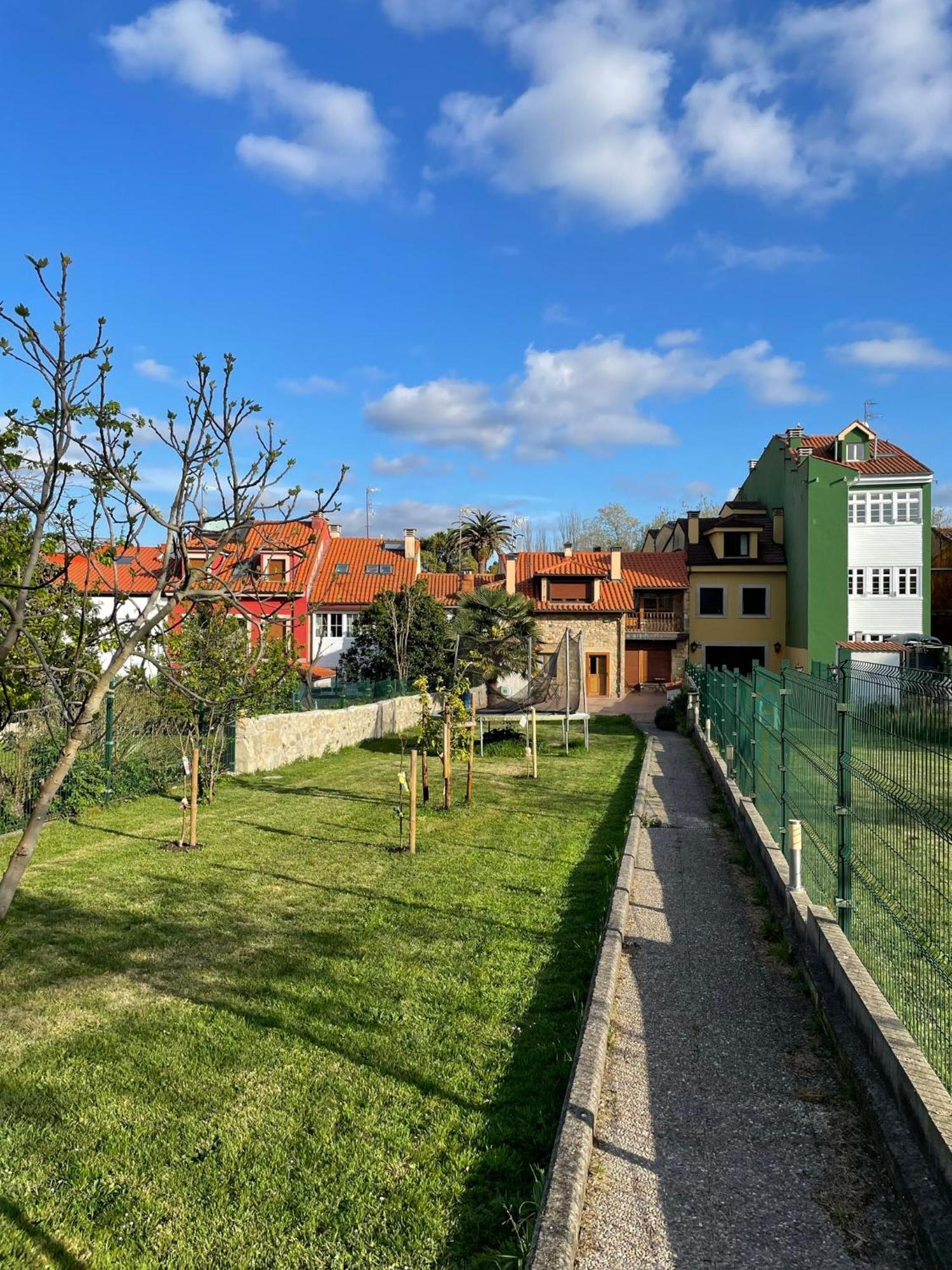 Ferienwohnung La Santina Y Su Jardin Avilés Exterior foto